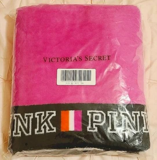 NEW VICTORIA'S SECRET PINK LOGO PLUSH NEON HOT PINK BEDDING BLANKET BED COVER ROOM DECOR