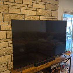 70" Roku Smart TV - 4K HD- Excellent Conditio’