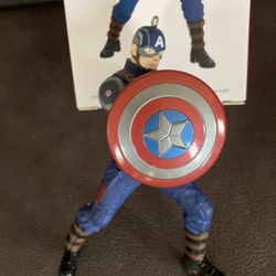 Hallmark ornament Marvel Avengers Captain America 