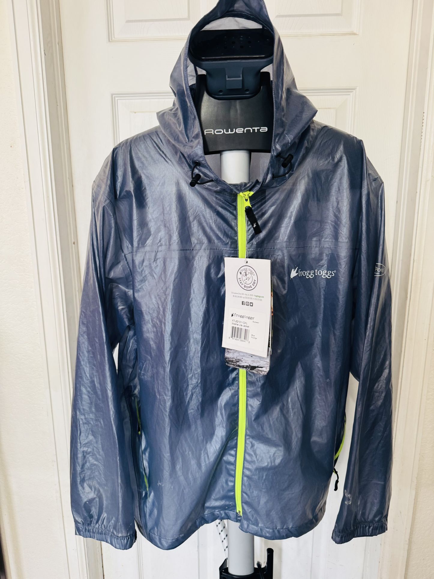 Frogg Toggs Xtreme Lite Rain Jacket – New with Tags – Size XL