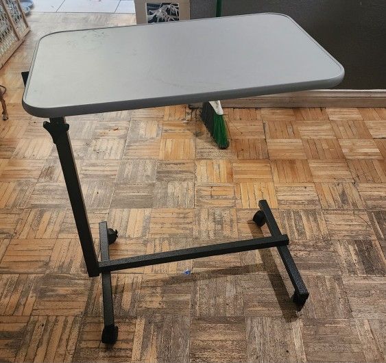 Overbed table