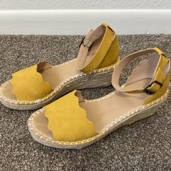 Catherine Malandrino Wedge Yellow Sandals Size 7.5