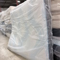 💯KING MATTRESS TEMPURPEDIC LUXEBREEZE SOFT / MEDIUM HYBRID / FIRM ✨