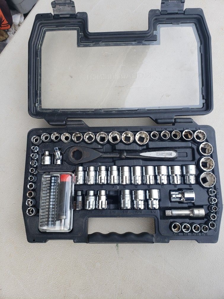 GearWrench Pass-Thru Mechanic Socket Set