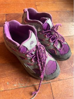 Kids outdoor shoes