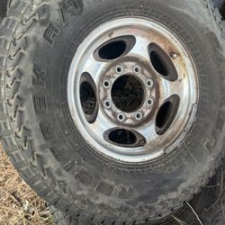 Ford F250 16” Aluminum Wheels And Tires 