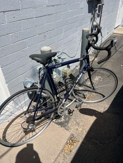 Cannondale r300 road bike