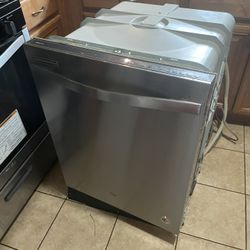 Whirlpool Dishwasher