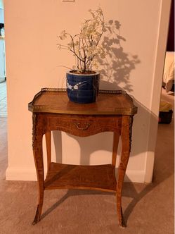 French Louis XV Style Marquetry Side Table