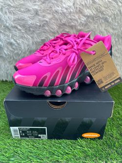 Nike Women's Air Max DN8 Sneakers Size 9