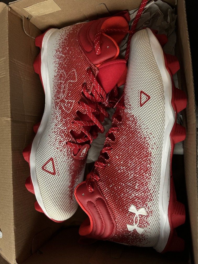 Football Cleats Size 13