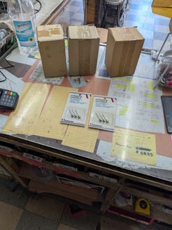 Box of Inflating needles for athletic balls