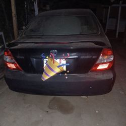 2002 toyota camry  2.4 4 Clyde  bad motor 1.800 or best offer  818-632 5924