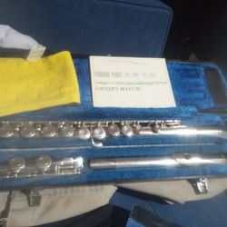 Yamaha Flute Silver Plated 