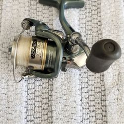 SHIMANO SUSTAIN 1000FD ULTRA LIGHT SPINNING FISHING REEL 6.0:1 WITH MONO LINE 4LB/140YDS MADE IN JAPAN $70obo