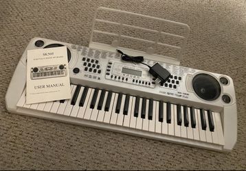 SK560 54-key electronic keyboard