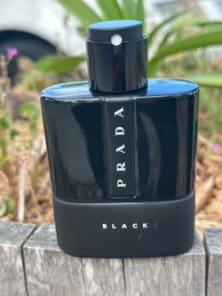 Prada black eau de parfum 3.3oz