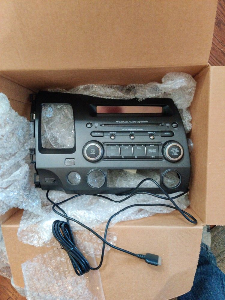 Honda Civic 07-12 Factory Stereo