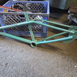 Vintage GT Performer BMX bicycle frame Bike Classic

Frame Only
