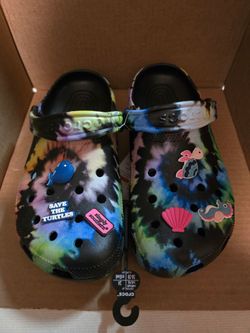 Crocs Classic Clogs Tie-Dye with Jibbitz Charms