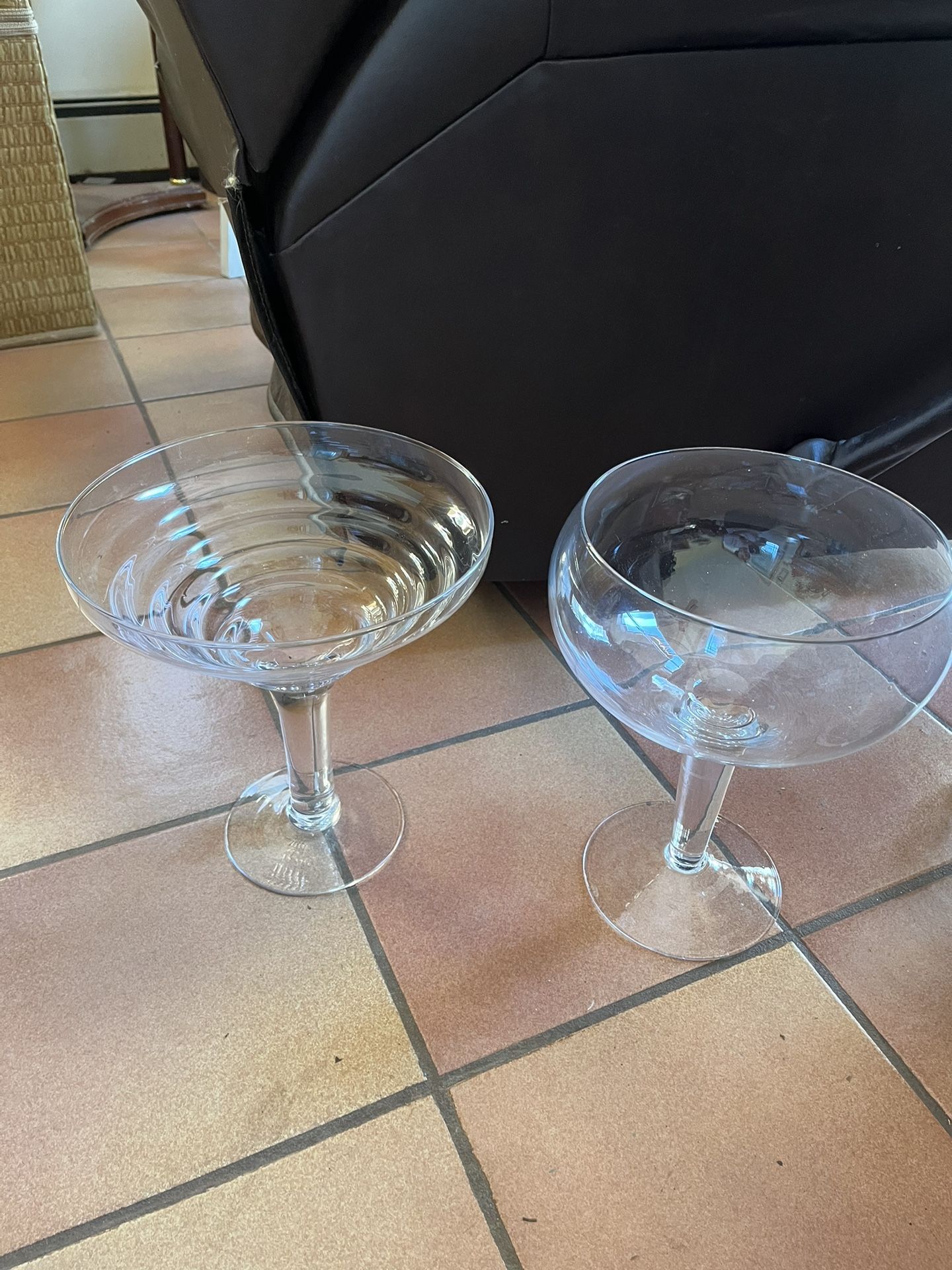 2 Extra Large Glasses , Martini , Wine