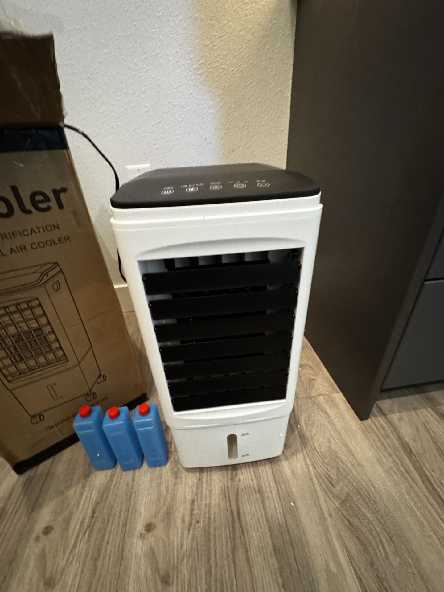 NEW AC Unit 8L Water Tank Capacity