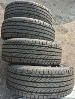275/50/22......MICHELIN.....(( 99% TREAD ))