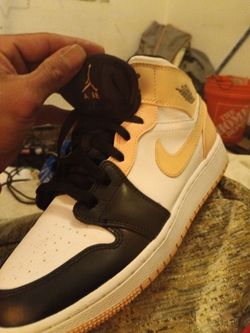 Arctic orange Air Jordan one made Crimson Tint