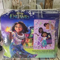 Encanto Raschel Blanket 