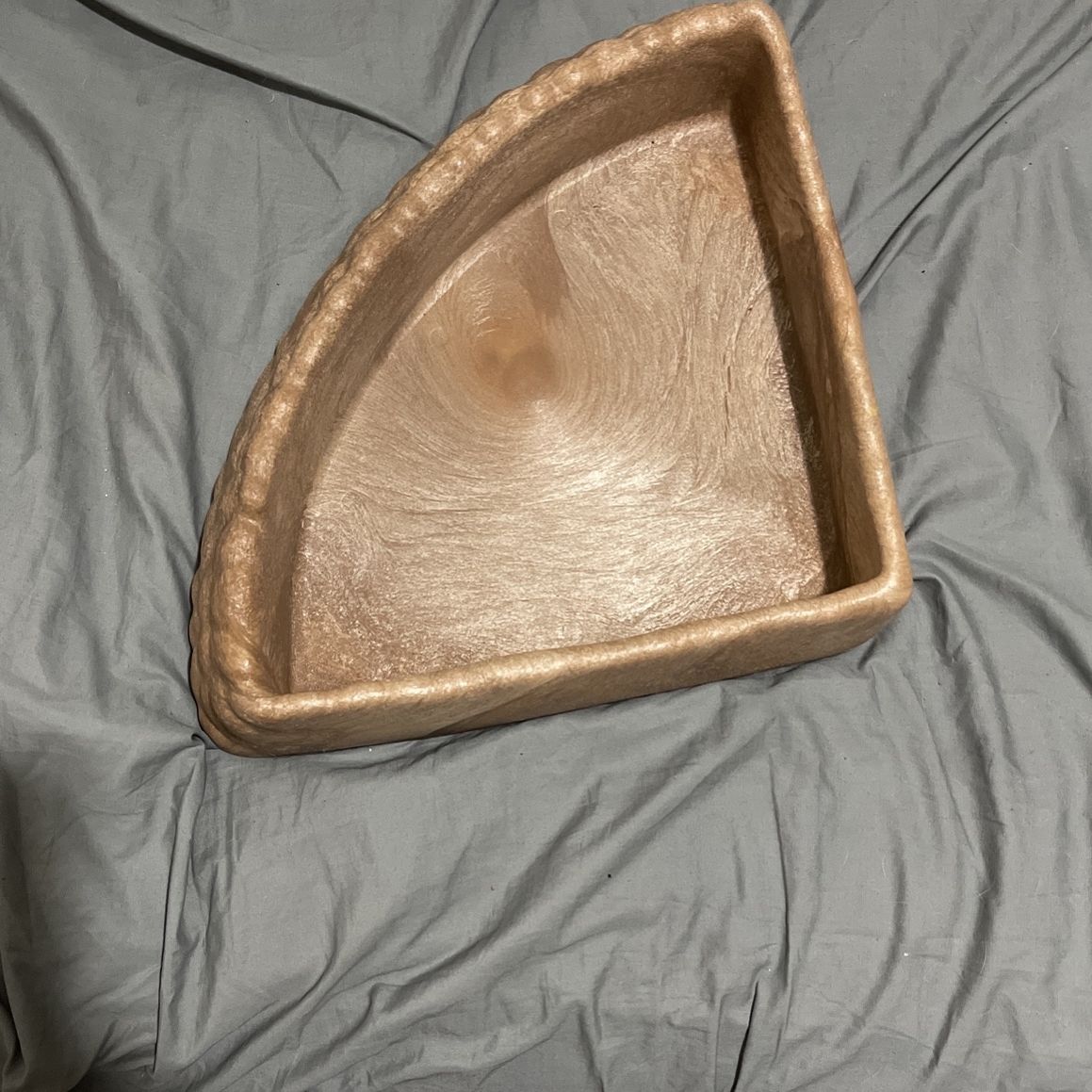 Large Reptile Bowl
