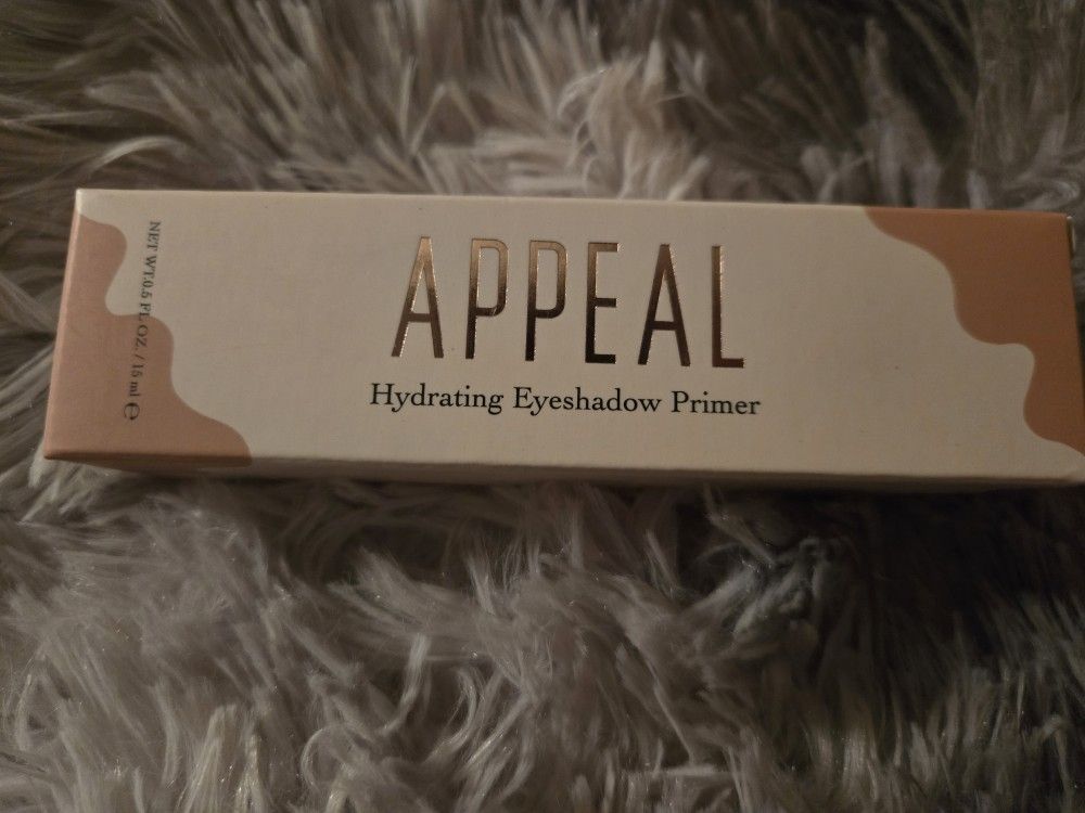 Appeal Hydrating Eyeshadow Primer