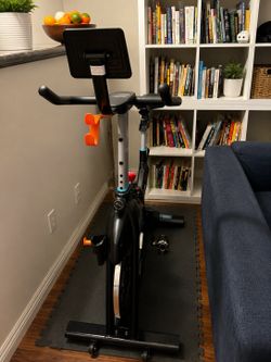 Pooboo FitNow indoor bike