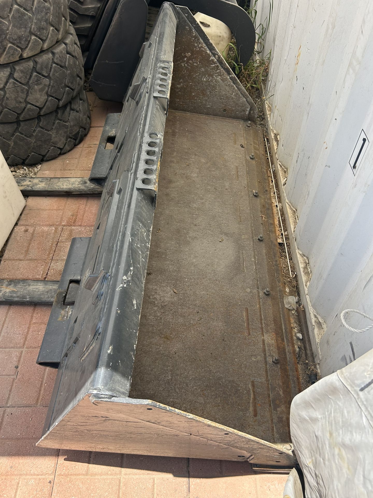 68” Smooth Bobcat Bucket