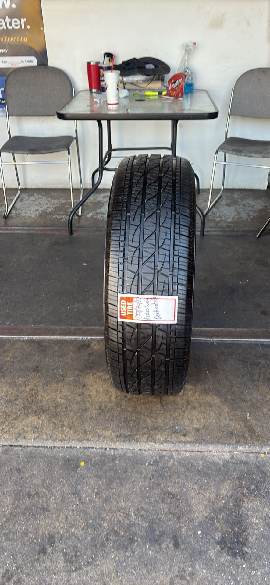 255/70/17 FIRESTONE- ONE TIRE SEMI NEW