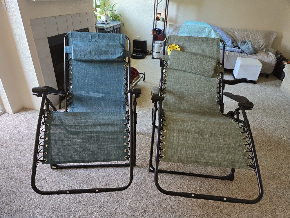 Folding XL Zero Gravity Chairs
