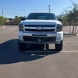 2011 Chevy silverado 5.3 crew cab Runs great