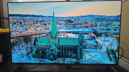 4K OLED gaming monitor