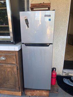 Master chef 2 door refrigerator