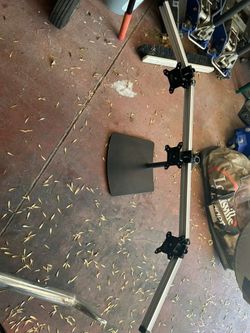 Three monitor stand