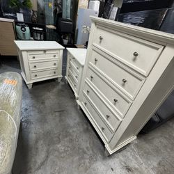 Dresser Set 