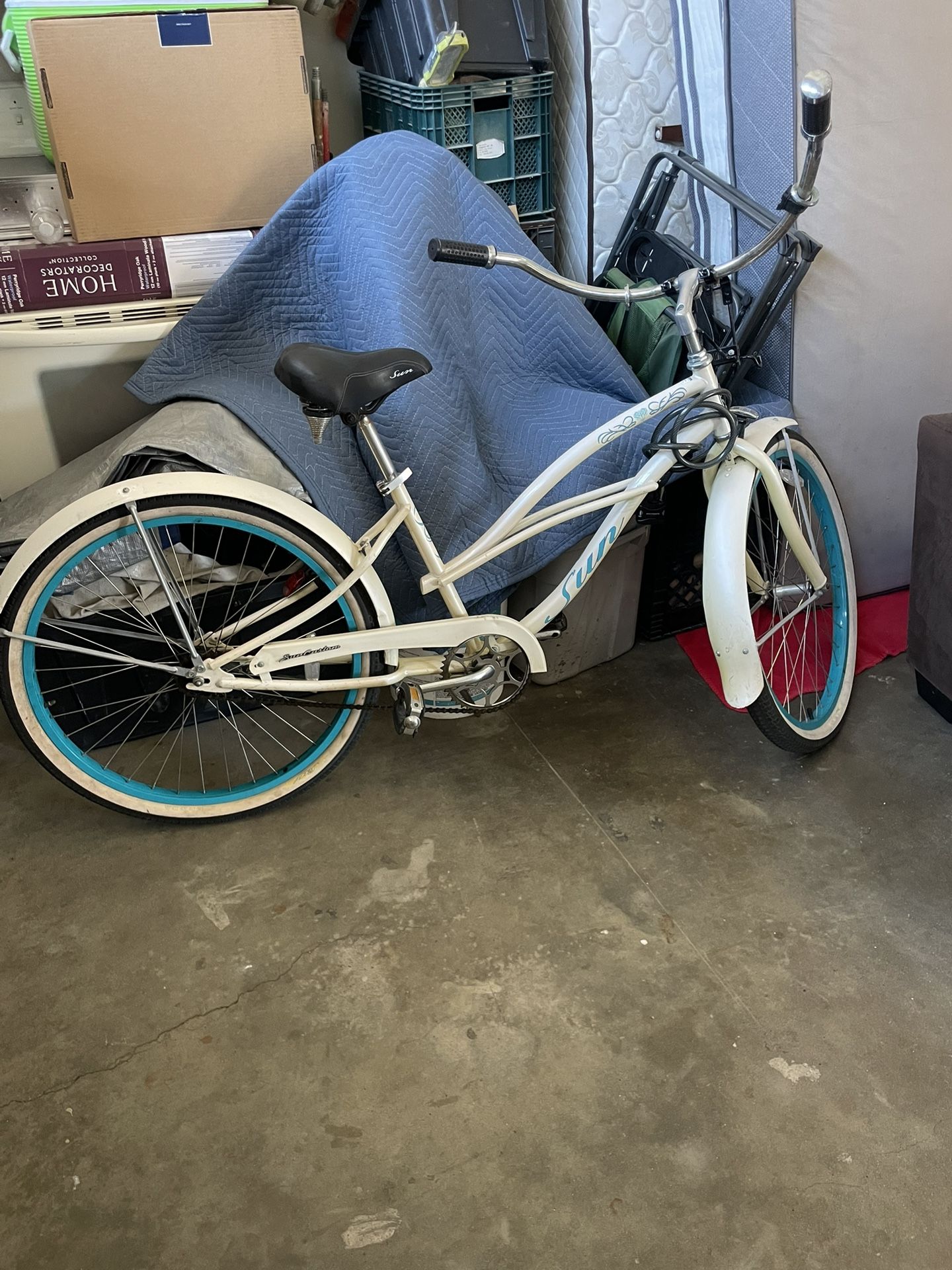 Bicycles Beach Cruiser
