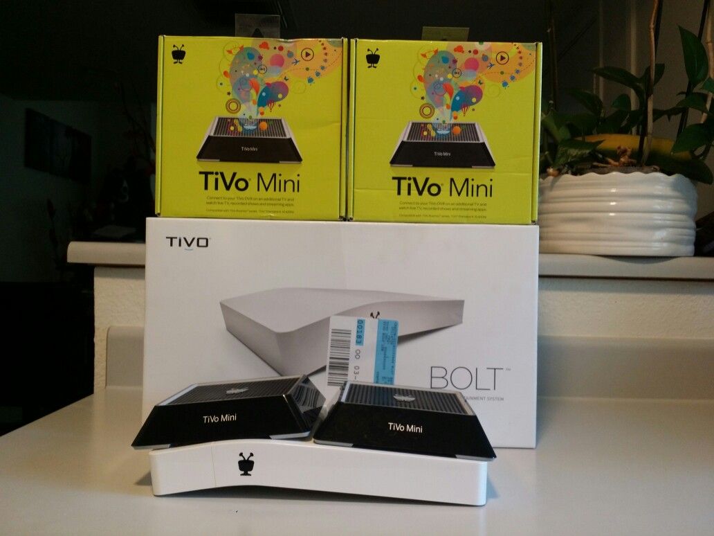 Tivo Bolt Plus 1000GB With 2 Tivo Mini boxes for Sale in Los Angeles ...