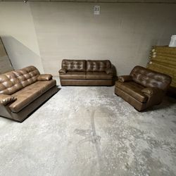 Soft Touch All Leather Sofa/ Loveseat / Chair In Chaps
