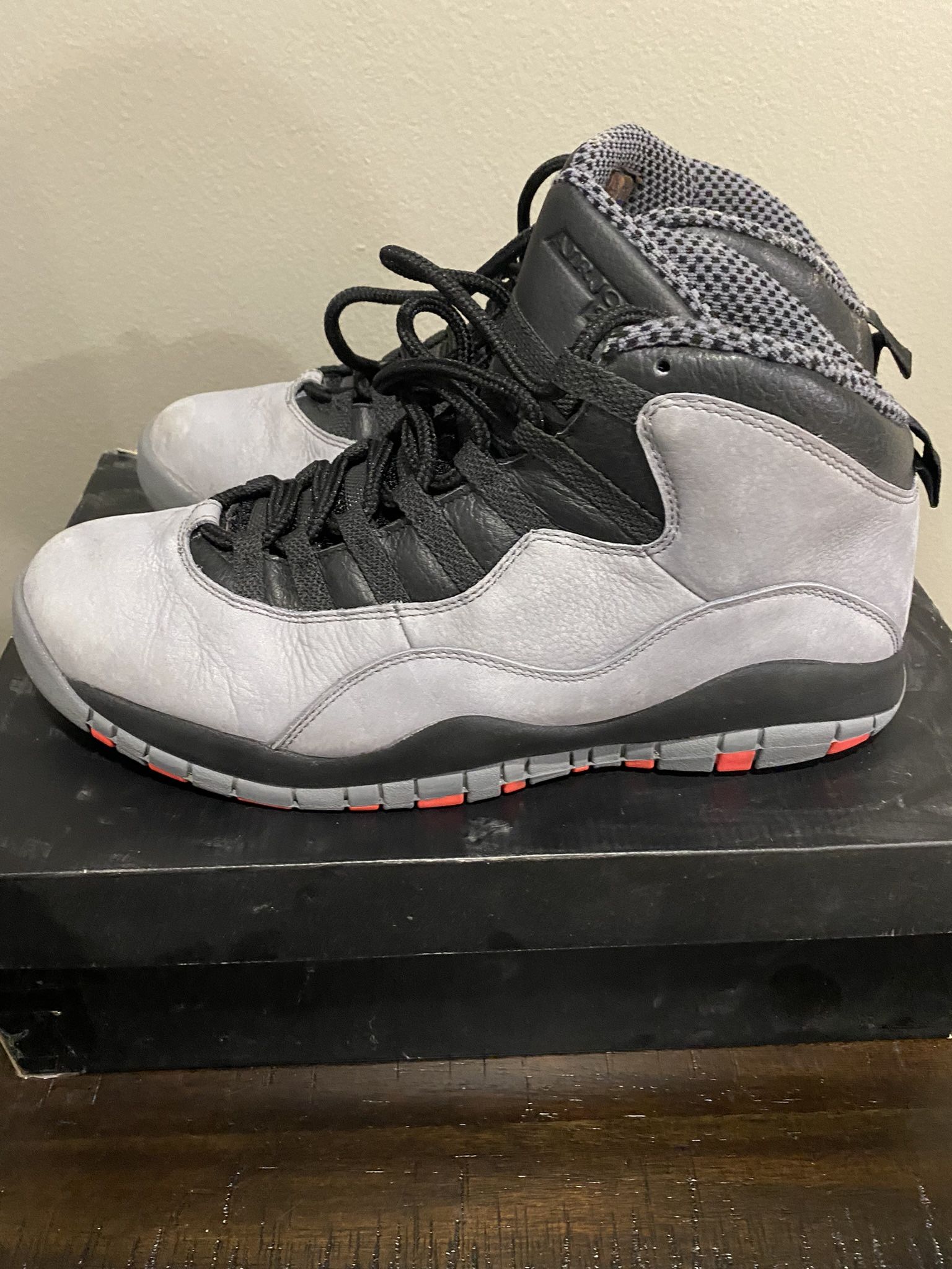 Nike Air Jordan Retro X Cool Grey Infrared Size 12 Sneakers