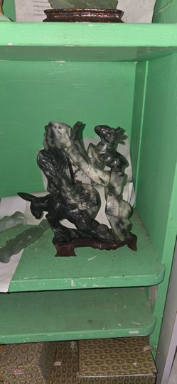 Antique Estate Sales Agate sculpture