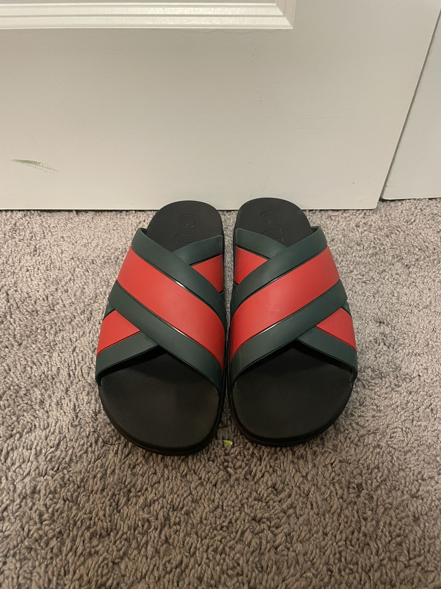 Men’s gucci web slide size 12