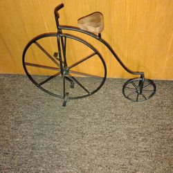 Vintage Old Fashion Rustic Wooden And Metal Bicycle Decor Great Condition 