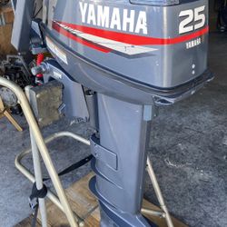 25Hp Yamaha 2 Stroke 20” Long Shaft Outboard Motor