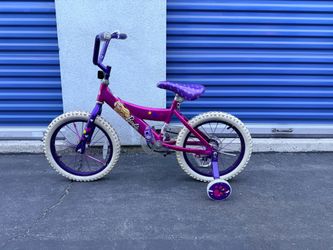 Lil girls bike 12”