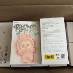 Labubu Big Into Energy 